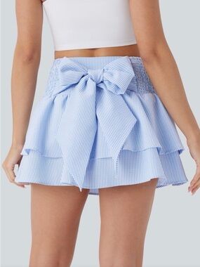 HALARA High Waisted Tie Back Shirred Tiered Mini Casual Skirt! New with tags!